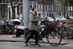 Amsterdam 19 december 2017
Astrid Joosten doet kerst inkopen.