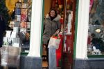 Amsterdam 19 december 2017
Astrid Joosten doet kerst inkopen.