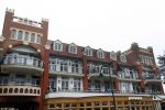 Laren 20 december 2017
De familie Blokker heeft het penthouse/appartement van de familie de Mol gekocht.