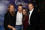 Amsterdam 24 december 2017
RTL kerst show in het ziggo dome. david en Ghitta Bijlsma met kinderen