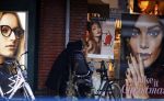 Amsterdam 15 december 2017
Doutzen Kroes winkelend op de beethovenstraat.