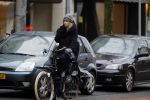 Amsterdam 15 december 2017
Doutzen Kroes winkelend op de beethovenstraat.