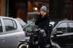Amsterdam 15 december 2017
Doutzen Kroes winkelend op de beethovenstraat.