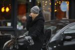 Amsterdam 15 december 2017
Doutzen Kroes winkelend op de beethovenstraat.