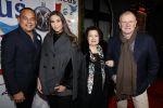 Amsterdam 21 december 2017
Premiere kerstcircus in Carre. Evert Santegoeds met vriend Robert Halewijn zijn schoonmoeder en nichtje