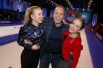 Aalsmeer 20 december 2017
Opnames de curling quiz met Frans Bauer Mark Tuitert Ellen Hoog Brace Sjoerd v Ramshorst Evert ten Napel Levi v Kempen Frank Lammers Sanne en Lieke Wevers. De opnames vinden plaats in de studio in Aalsmeer.