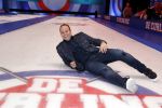 Aalsmeer 20 december 2017
Opnames de curling quiz met Frans Bauer Mark Tuitert Ellen Hoog Brace Sjoerd v Ramshorst Evert ten Napel Levi v Kempen Frank Lammers Sanne en Lieke Wevers. De opnames vinden plaats in de studio in Aalsmeer.