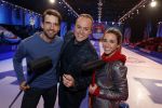 Aalsmeer 20 december 2017
Opnames de curling quiz met Frans Bauer Mark Tuitert Ellen Hoog Brace Sjoerd v Ramshorst Evert ten Napel Levi v Kempen Frank Lammers Sanne en Lieke Wevers. De opnames vinden plaats in de studio in Aalsmeer.