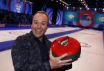 Aalsmeer 20 december 2017
Opnames de curling quiz met Frans Bauer Mark Tuitert Ellen Hoog Brace Sjoerd v Ramshorst Evert ten Napel Levi v Kempen Frank Lammers Sanne en Lieke Wevers. De opnames vinden plaats in de studio in Aalsmeer.