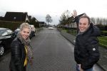 Fijnaart 27 december 2017
Christiaan Bauer heeft zijn eerste autorijles . Frans en Mariska zwwaaien hem uit.