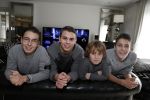 Fijnaart 27 december 2017 
Frans Mariska Christiaan Frans Jan en Lucas Bauer thuis.