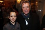 Amsterdam 21 december 2017
Premiere kerstcircus in Carre. Henny Vrienten met zoon