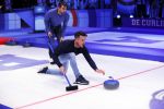 Aalsmeer 20 december 2017
Opnames de curling quiz met Frans Bauer Mark Tuitert Ellen Hoog Brace Sjoerd v Ramshorst Evert ten Napel Levi v Kempen Frank Lammers Sanne en Lieke Wevers. De opnames vinden plaats in de studio in Aalsmeer.