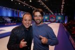Aalsmeer 20 december 2017
Opnames de curling quiz met Frans Bauer Mark Tuitert Ellen Hoog Brace Sjoerd v Ramshorst Evert ten Napel Levi v Kempen Frank Lammers Sanne en Lieke Wevers. De opnames vinden plaats in de studio in Aalsmeer.