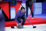 Aalsmeer 20 december 2017
Opnames de curling quiz met Frans Bauer Mark Tuitert Ellen Hoog Brace Sjoerd v Ramshorst Evert ten Napel Levi v Kempen Frank Lammers Sanne en Lieke Wevers. De opnames vinden plaats in de studio in Aalsmeer.