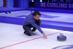 Aalsmeer 20 december 2017
Opnames de curling quiz met Frans Bauer Mark Tuitert Ellen Hoog Brace Sjoerd v Ramshorst Evert ten Napel Levi v Kempen Frank Lammers Sanne en Lieke Wevers. De opnames vinden plaats in de studio in Aalsmeer.