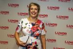 Rotterdam 22 december 2017
100 jaar het oude Luxor in Rotterdam. Mylene d'Anjou met ..
Mylene d Anjou