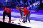 Aalsmeer 20 december 2017
Opnames de curling quiz met Frans Bauer Mark Tuitert Ellen Hoog Brace Sjoerd v Ramshorst Evert ten Napel Levi v Kempen Frank Lammers Sanne en Lieke Wevers. De opnames vinden plaats in de studio in Aalsmeer.