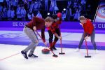 Aalsmeer 20 december 2017
Opnames de curling quiz met Frans Bauer Mark Tuitert Ellen Hoog Brace Sjoerd v Ramshorst Evert ten Napel Levi v Kempen Frank Lammers Sanne en Lieke Wevers. De opnames vinden plaats in de studio in Aalsmeer.