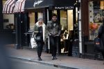 Amsterdam 19 december 2017
Twan Huydts en zijn vrouw op de Utrechtsestraat
