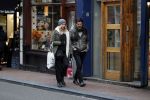 Amsterdam 19 december 2017
Twan Huydts en zijn vrouw op de Utrechtsestraat