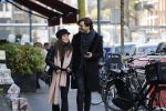 Amsterdam 22 december 2017 
Waylon en zijn nieuwe Bibi Breijman doen boodschappen.