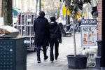 Amsterdam 22 december 2017 
Waylon en zijn nieuwe Bibi Breijman doen boodschappen.