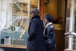 Amsterdam 22 december 2017 
Waylon en zijn nieuwe Bibi Breijman doen boodschappen.