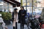 Amsterdam 22 december 2017 
Waylon en zijn nieuwe Bibi Breijman doen boodschappen.
