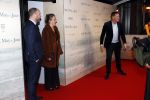 Amsterdam 16 december 2019
Premiere April may June in het deLamar theater met oa in de hoofdrollen Linda de Mol Elise Schaap en Tjitske Reidinga. Albert Verlinde kwam met goede kennis Ramon Mesman
