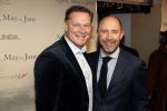 Amsterdam 16 december 2019
Premiere April may June in het deLamar theater met oa in de hoofdrollen Linda de Mol Elise Schaap en Tjitske Reidinga. Albert Verlinde kwam met goede kennis Ramon Mesman