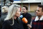 Amsterdam 12 december 2019
Bridget Maasland heeft rechtszaak aangespannen tegen weekblad Prive/ de telegraaf ivm een artikel daarin. Peter R de Vries en zijn zoon Royce zijn aanwezig aangezien Royce de advocaat van Bridget is.
Aran Bade intervieuwt Bridget Maasland
