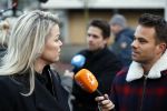 Amsterdam 12 december 2019
Bridget Maasland heeft rechtszaak aangespannen tegen weekblad Prive/ de telegraaf ivm een artikel daarin. Peter R de Vries en zijn zoon Royce zijn aanwezig aangezien Royce de advocaat van Bridget is.
Aran Bade intervieuwt Bridget Maasland