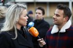 Amsterdam 12 december 2019
Bridget Maasland heeft rechtszaak aangespannen tegen weekblad Prive/ de telegraaf ivm een artikel daarin. Peter R de Vries en zijn zoon Royce zijn aanwezig aangezien Royce de advocaat van Bridget is.
Aran Bade intervieuwt Bridget Maasland