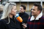 Amsterdam 12 december 2019
Bridget Maasland heeft rechtszaak aangespannen tegen weekblad Prive/ de telegraaf ivm een artikel daarin. Peter R de Vries en zijn zoon Royce zijn aanwezig aangezien Royce de advocaat van Bridget is.
Aran Bade intervieuwt Bridget Maasland