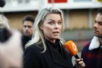Amsterdam 12 december 2019
Bridget Maasland heeft rechtszaak aangespannen tegen weekblad Prive/ de telegraaf ivm een artikel daarin. Peter R de Vries en zijn zoon Royce zijn aanwezig aangezien Royce de advocaat van Bridget is.
Aran Bade intervieuwt Bridget Maasland