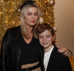 Amsterdam 19 december 2019
Premiere kerstcircus in Carre. Bridget Maasland met zoon Mees