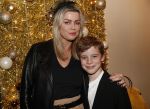 Amsterdam 19 december 2019
Premiere kerstcircus in Carre. Bridget Maasland met zoon Mees