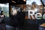 Amsterdam 12 december 2019
Bridget Maasland heeft rechtszaak aangespannen tegen weekblad Prive/ de telegraaf ivm een artikel daarin. Peter R de Vries en zijn zoon Royce zijn aanwezig aangezien Royce de advocaat van Bridget is.
ridget Maasland en Andre Hazes Jr.