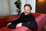 Amsterdam 12 december 2019
Presentatie nieuwe cast GTST Tamara Brinkman, Johnny Kraaijkamp jr. met hond Dolly, Noa Zwan, Cas Jansen, Sophie Bouquet en Tommy van Lent Bertrie Wierenga en Ferri Somogyi