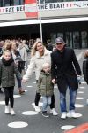 Amsterdam 21 december 2019
Cas jansen en Annelieke Bouwers met hun 2 kinderen