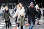Amsterdam 21 december 2019
Cas jansen en Annelieke Bouwers met hun 2 kinderen