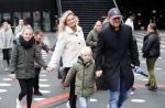 Amsterdam 21 december 2019
Cas jansen en Annelieke Bouwers met hun 2 kinderen