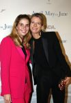 Amsterdam 16 december 2019
Premiere April may June in het deLamar theater met oa in de hoofdrollen Linda de Mol Elise Schaap en Tjitske Reidinga. danie v d Boom met een vriendin