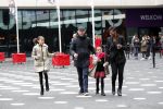 Amsterdam 21 december 2019
Edsilia Rombley en haar man Tjeerd Oosterhuis met hun dochters