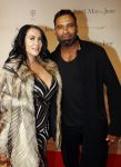 Amsterdam 16 december 2019
Premiere April may June in het deLamar theater met oa in de hoofdrollen Linda de Mol Elise Schaap en Tjitske Reidinga. Edwin Jonker met zijn vriendin