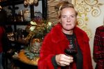 Noordwijk 13 decemnber 2019
Martien Meiland, moeder Erica, dochter Maxime, kleindochter Claire en dochter Montana tijdens de presentatie van de nieuwe wijncollectie van de familie Meiland. De bekende tv-familie brengt drie wijnen uit, onder de naam La Famille Meiland