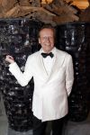Den Haag 16 december 2019
De society lunch in hotel crown plaza . Frank jansen met een vriendin