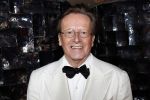Den Haag 16 december 2019
De society lunch in hotel crown plaza . Frank jansen met een vriendin