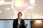 Amsterdam 12 december 2019
Presentatie nieuwe cast GTST Tamara Brinkman, Johnny Kraaijkamp jr. met hond Dolly, Noa Zwan, Cas Jansen, Sophie Bouquet en Tommy van Lent Bertrie Wierenga en Ferri Somogyi